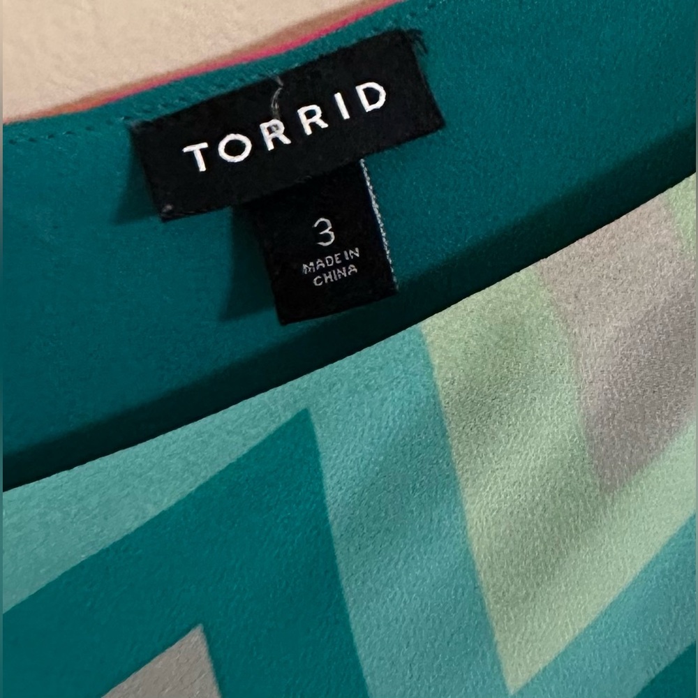 Torrid Sophie Chevron Size 3X Multicolored Tank Top - Picture 2 of 6